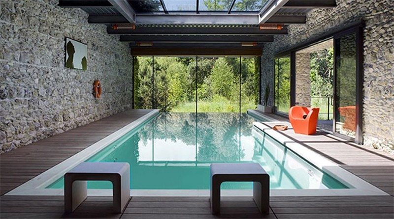 A Contemporary Glass House Architecture   Swimming Pool