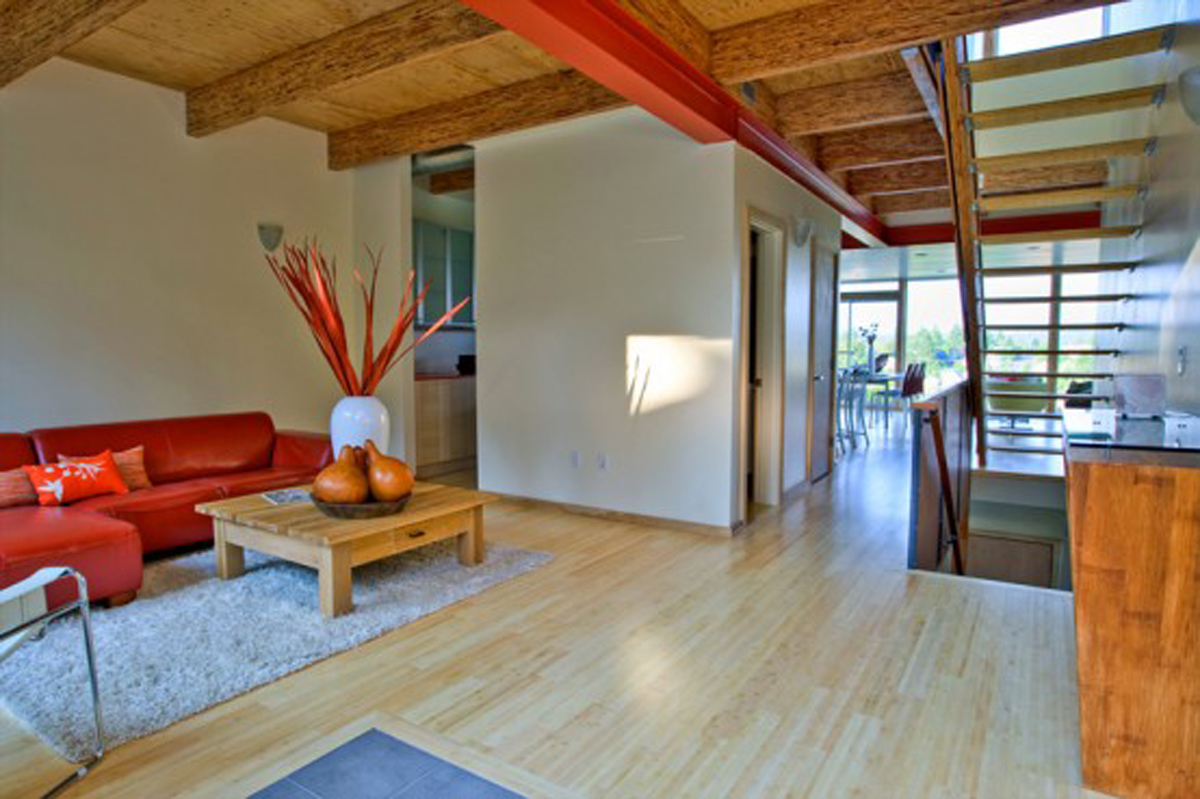 Green Eco-Friendly House Design in Columbia City - Livingroom ...