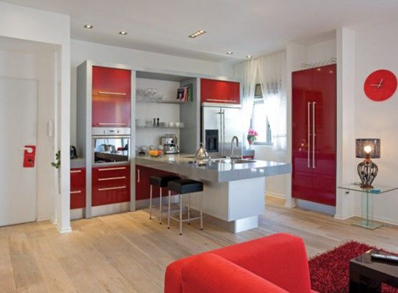 Romantic-Apartment-Inspiration-in-Red-an