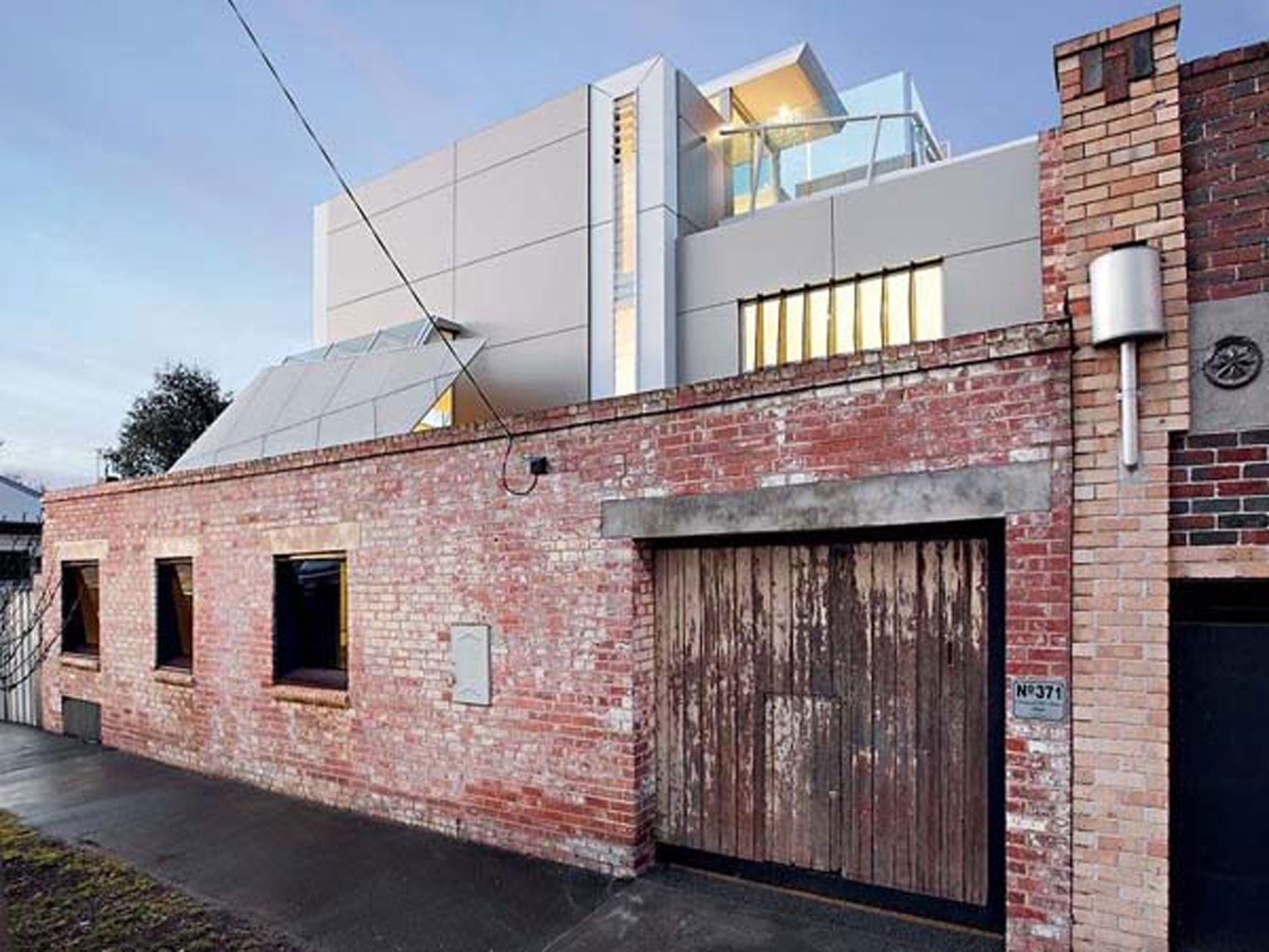 Contemporary House Designs Melbourne on Modern Interior Design Of An Industrial Style Home In Melbourne Modern