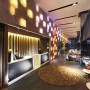 contemporary lighting quincy hotel