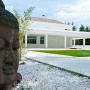 Elegant Contemporary Villa in Sleek White Themes