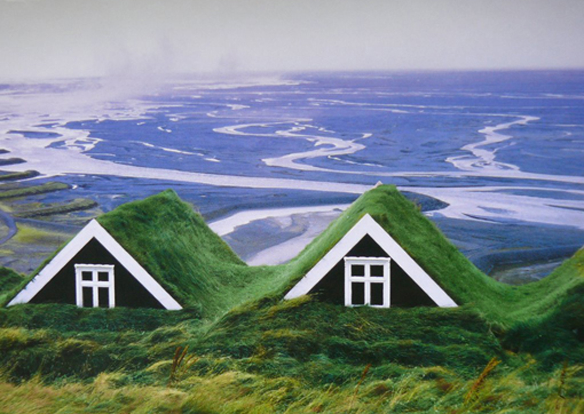 Traditional Icelandic House Beautiful Green Building Views