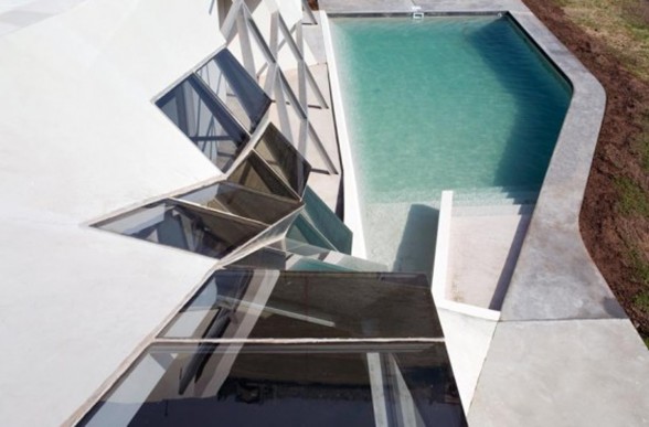 Unique Architecture of Modern House Design in Argentina - Pool