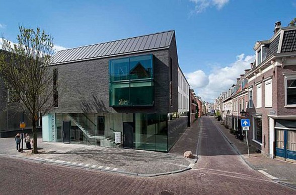 Interesting House Design from Bakers Architecten in Netherland