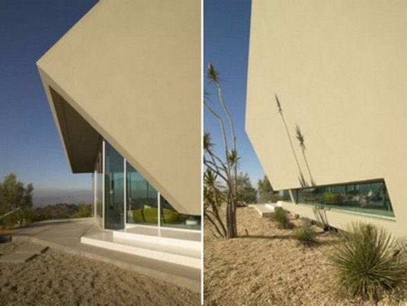 Contemporary House Design with Beautiful Views in LA - Glass Entrance Door