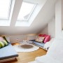 Small Loft with Efficient Placement of Furniture: Small Loft With Efficient Placement Of Furniture   Comfortable Living Room