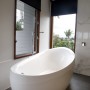 Amalfi Drive Residence Design Bathub