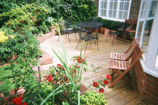 Amazing Gardens Decks Design Outdoor Sitting Furniture Wooden Chairs
