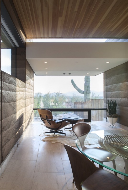 Rammed Earth Modern House Dining Area