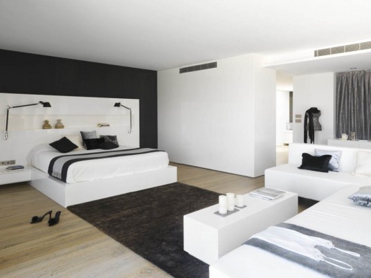Pure White Design Bedroom