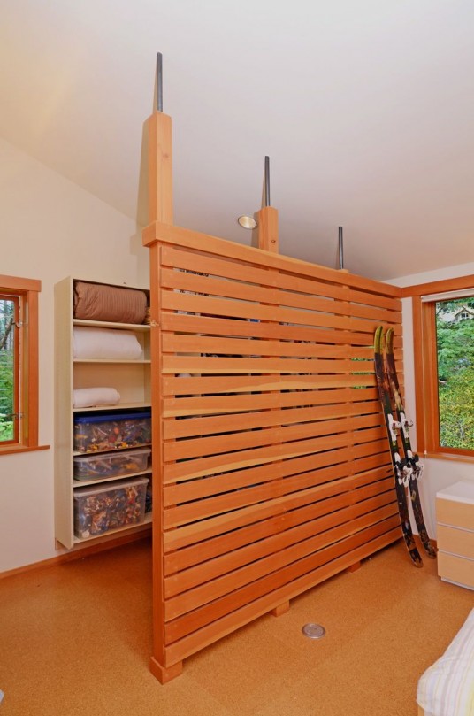 Wooden Home Bedroom Closet Screen Design
